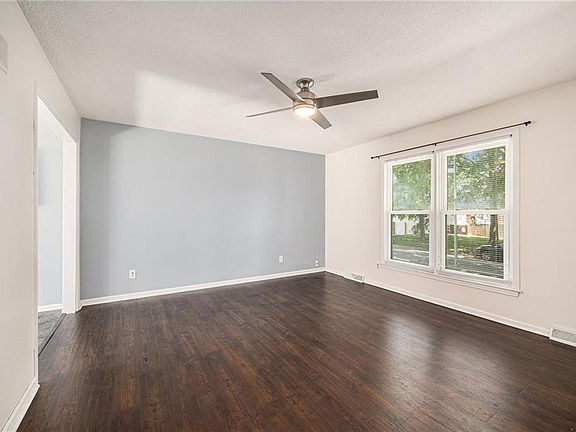 5th image of 7616 N Serene Ave