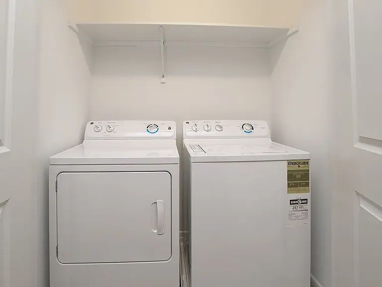 Reserve at Green Luxury Apartments — Photo 7