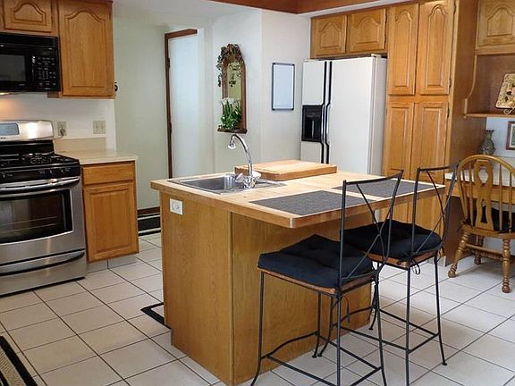 4th image of 435 Centennial Dr