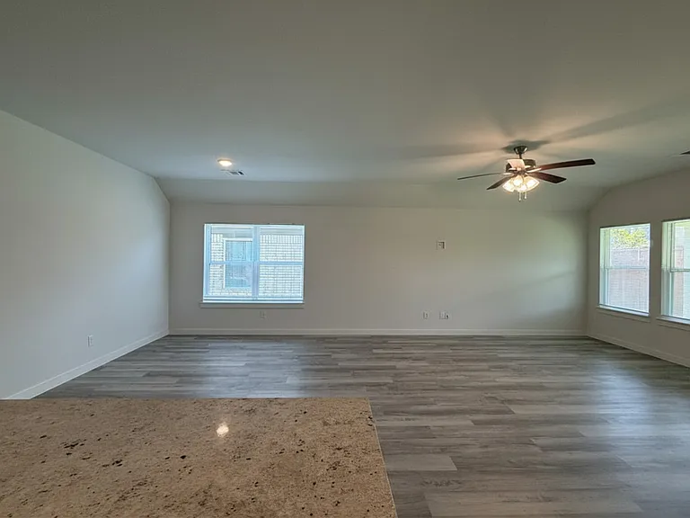 1454 Everett Gardens Way — Photo 6
