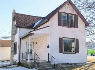 822 S Franklin St, Shawano, WI 54166