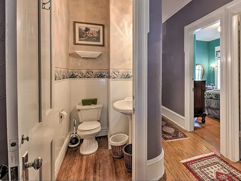 W James St — Photo 12