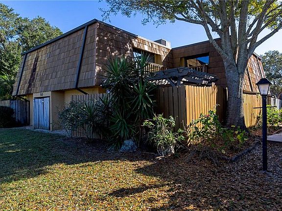 3rd image of 510 N Tropic Ln