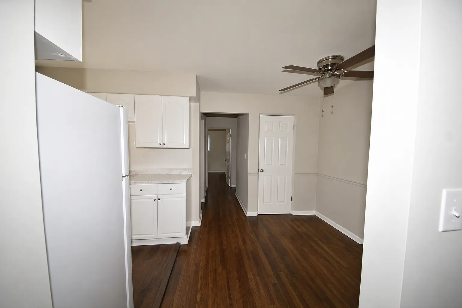 2 bed, 700 sqft, $1,050 — Photo 3