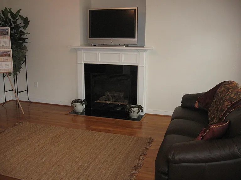 605 S Allen Ave — Photo 5
