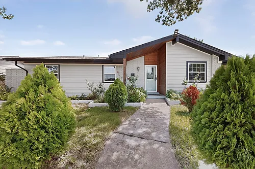 1514 Douglas Dr Photo 1