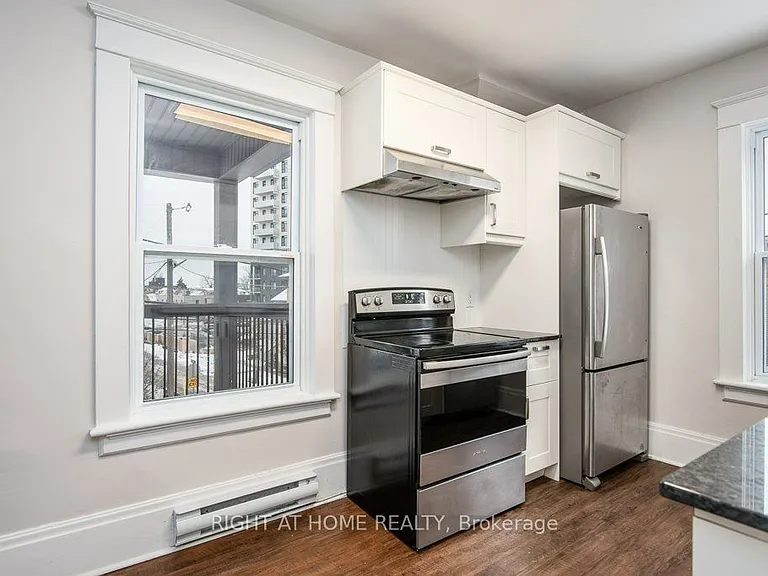 94 Scott St #2 — Photo 6