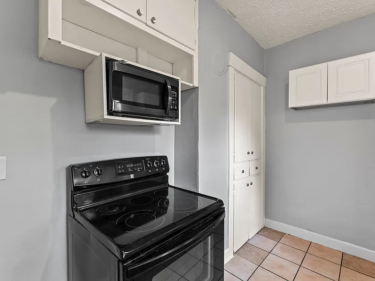 181 W Norman Ave — Photo 13