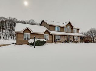 4023 Wooded Ridge Trl, Colgate, WI 53017