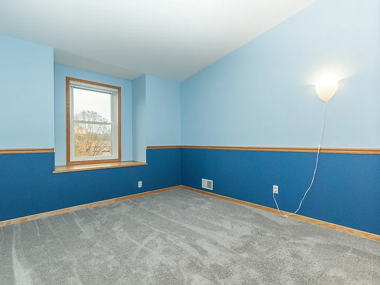 Upper level guest bedroom