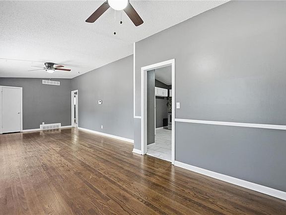5th image of 12208 E 46th St