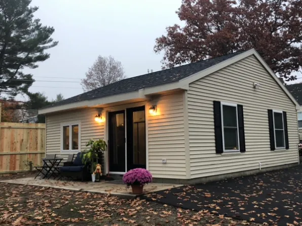 143 Martin Rd, Kittery, ME 03904