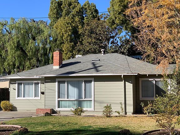 3rd image of 562 Kelly Way