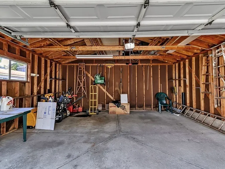 305 S Ogden St — Photo 22
