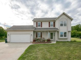 157 Baron Rd, Mukwonago, WI 53149