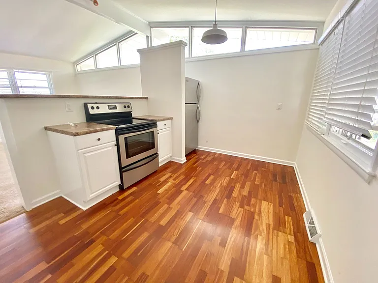 3106 Canterbury St — Photo 5