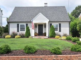 422 N Hawthorne Rd, Winston Salem, NC 27104