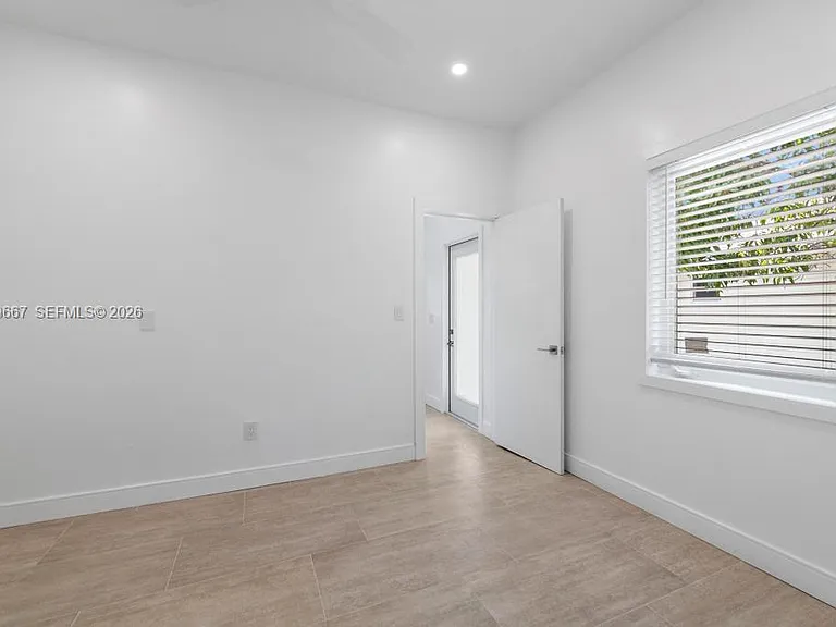 3759 Florida Ave — Photo 22