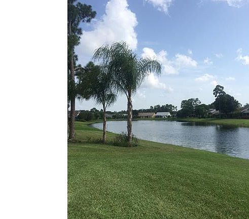 4th image of 17810 Castle Harbor Dr