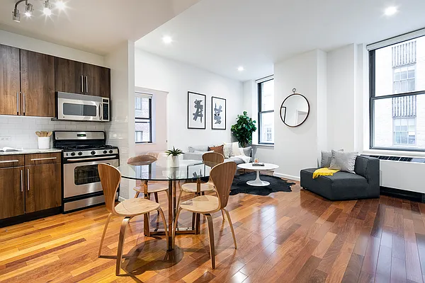 Sold by Compass | media 1