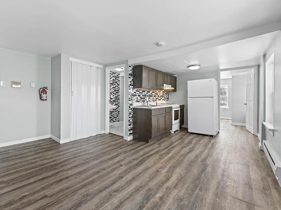334 S Main St #2A