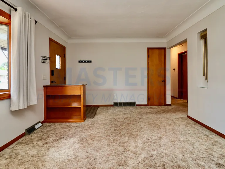 1028 Rosedale St — Photo 4