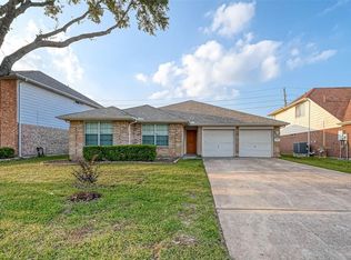 15518 Lost Maples Dr, Sugar Land, TX 77498
