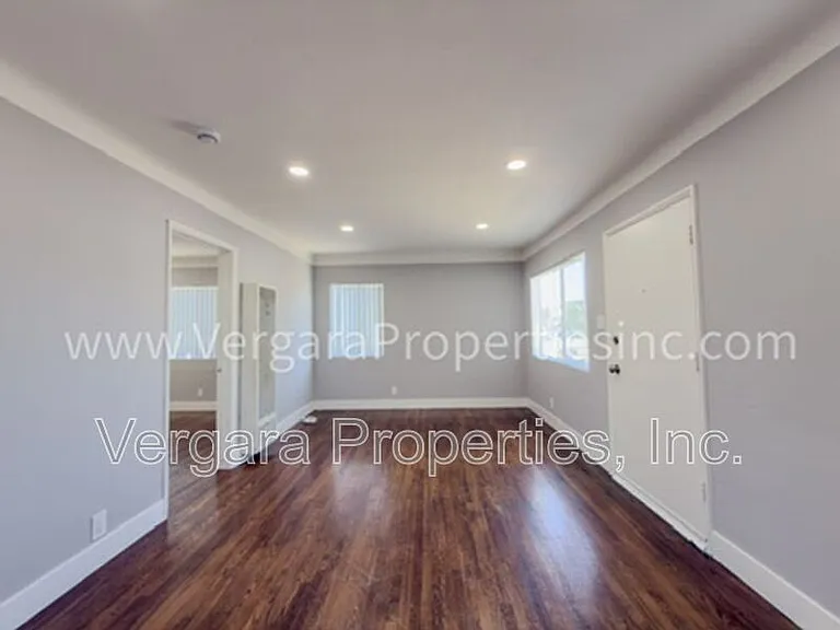 12138 York Ave #A — Photo 4