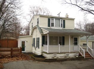 23538 Roanoke Ave, Oak Park, MI 48237