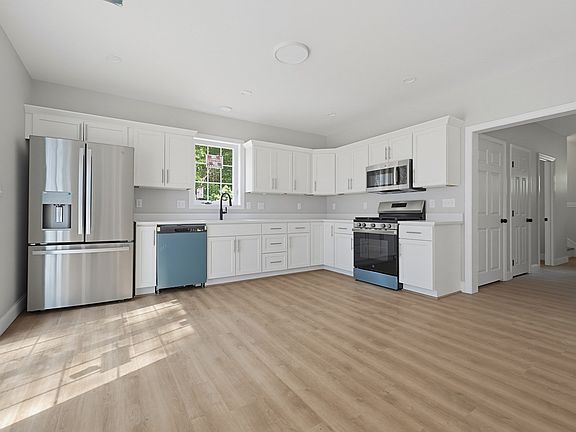 4th image of 60 Noonan St #60