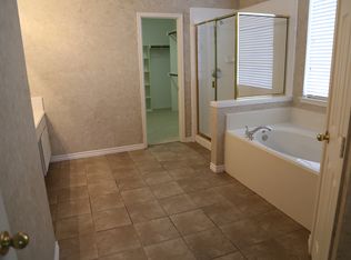 2801 Valencia Ln, Denton, TX 76210