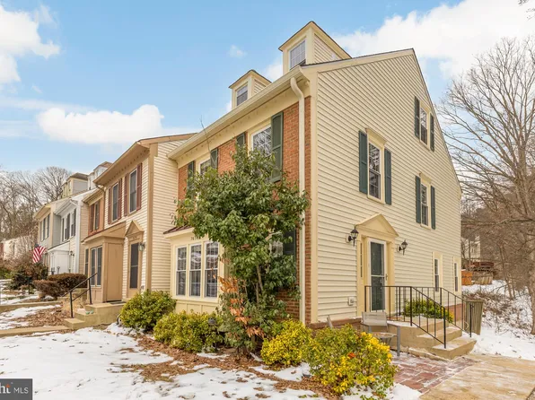 7676 Northern Oaks Ct, Springfield, VA 22153