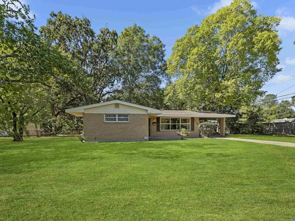 11165 Black Oak Dr, Baton Rouge, LA 70815