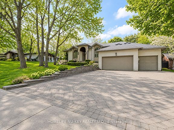 2nd image of 38 Castle Dr