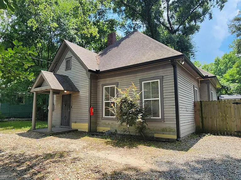 1735 Bolton Rd NW — Photo 13