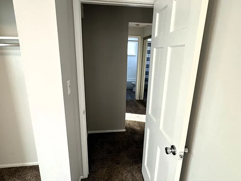 2351 S Locust St #C — Photo 18
