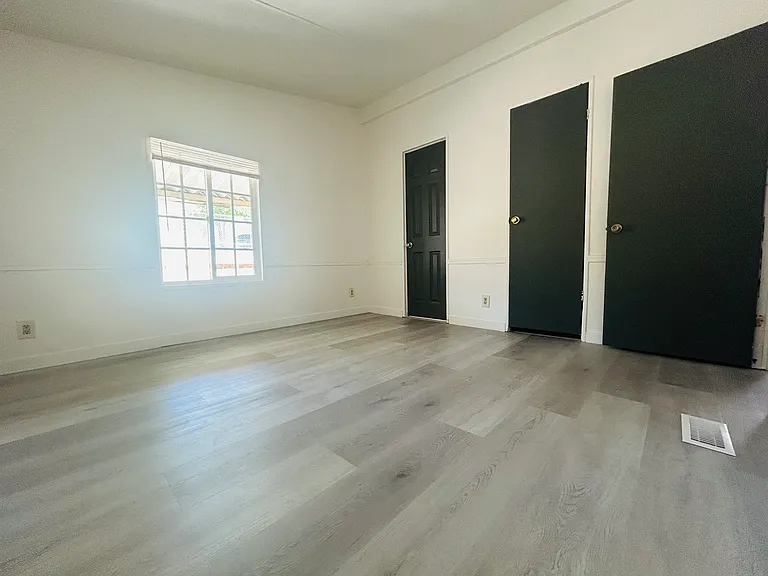 13834 Rodeo Dr — Photo 5
