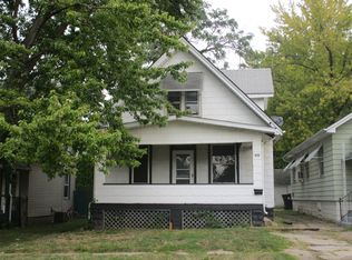 913 W McClure Ave, Peoria, IL 61604