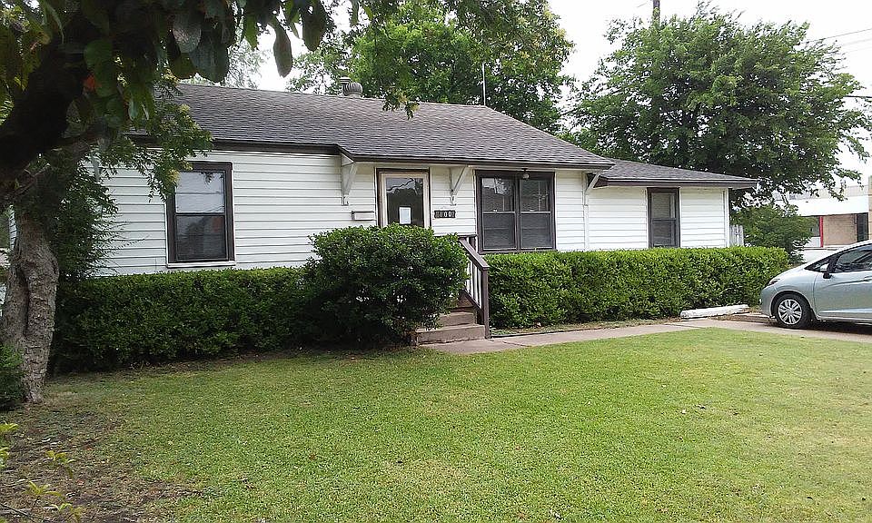 1st image of 100 SE Tarrant Ave