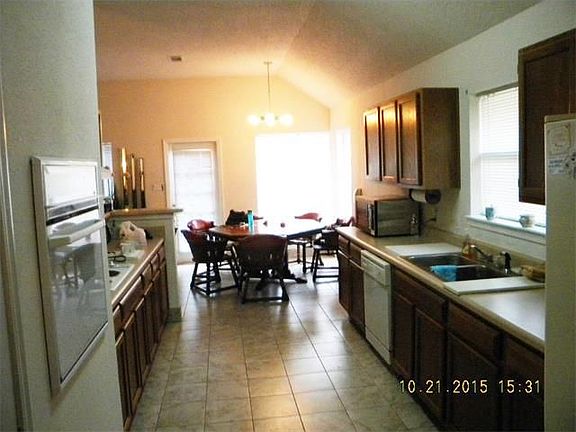 5th image of 3804 Grilletta Ct