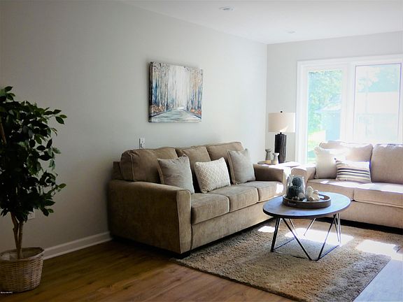 3rd image of 4766 Arbor Ave #12