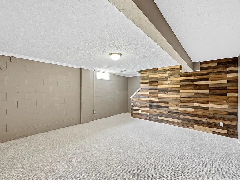 1238 Michigan Ave — Photo 16