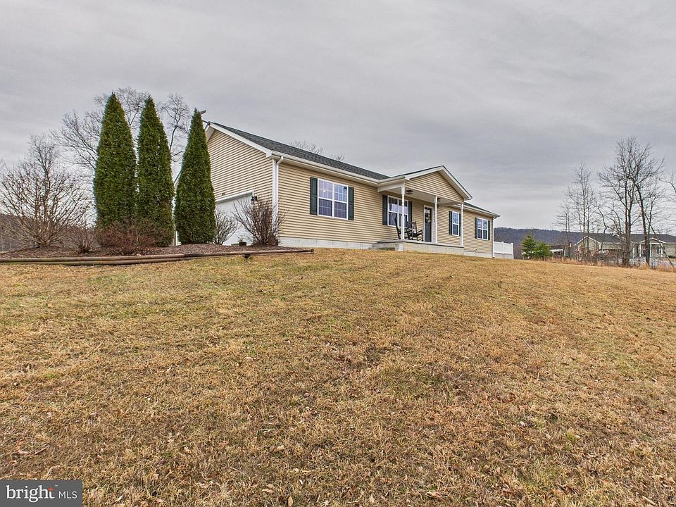 1st image of 886 Pale Magnolia Dr