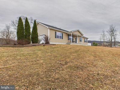 886 Pale Magnolia Dr, Gerrardstown, WV, 25420