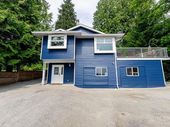 1221 Rochester Ave, Coquitlam, BC V3K 2X3