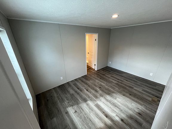 2nd image of 1023 Doune Dr