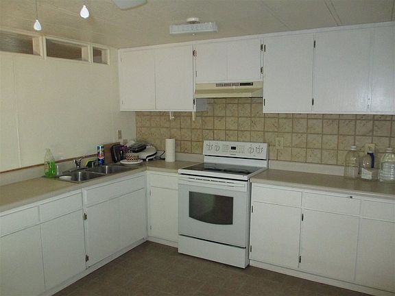 3rd image of 10622 E Amber Dr