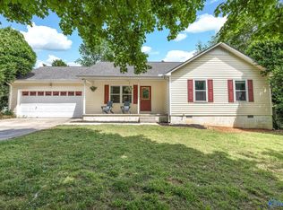 195 Widow Hornbuckle Rd, New Market, AL 35761