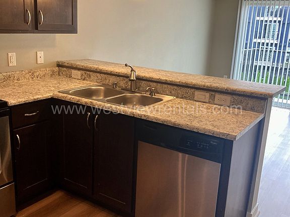 5th image of 1010 Railroad Ave #11199714
