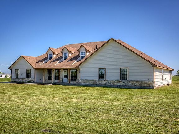 2nd image of 9381 County Road 1067
